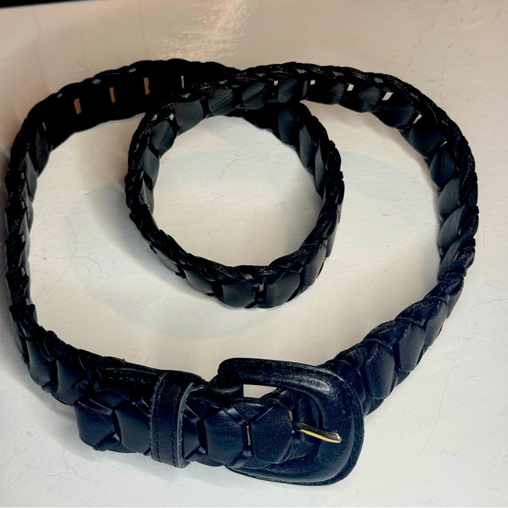 County Seat Black Genuine Leather Braided Belt - Women's Size M